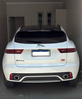 JAGUAR E-PACE 2.0 16V P250 FLEX R-DYNAMIC SE AWD AUTOMÁTICO JAGUAR E-PACE 2.0 16V P250 FLEX R-DYNAMIC SE AWD AUTOMÁTICO